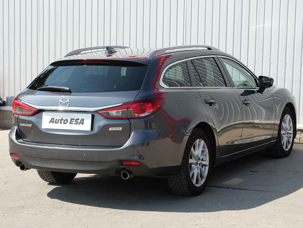 Mazda 6 2.0 i 