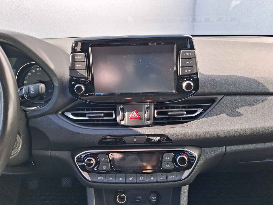 Hyundai I30 1.5 T-GDi 