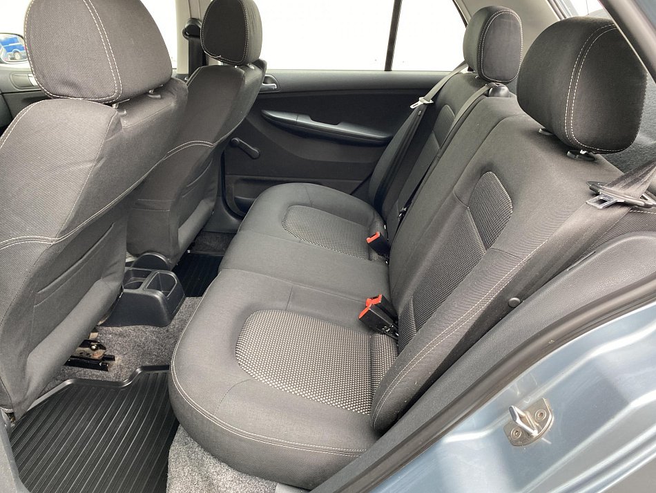 Škoda Fabia I 1.4i 16V 