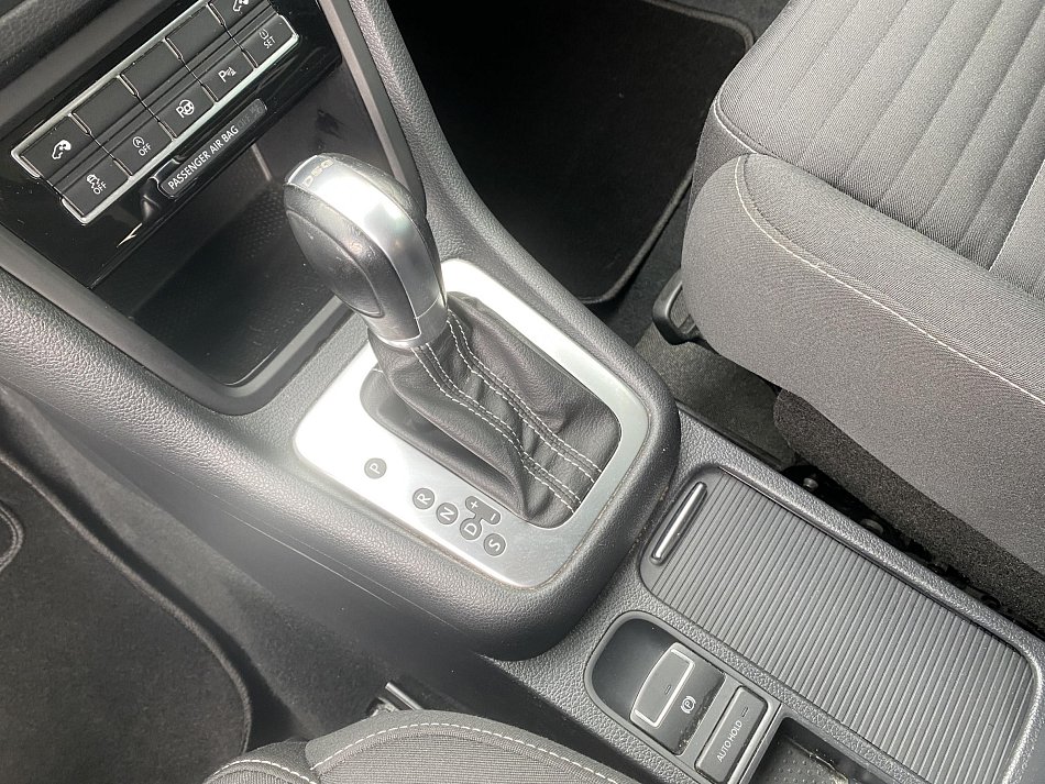 Volkswagen Sharan 2.0 TDI CUP 7míst