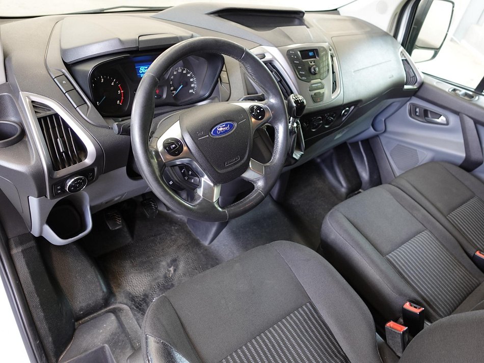 Ford Transit Custom 2.2TDCi Trend 6míst
