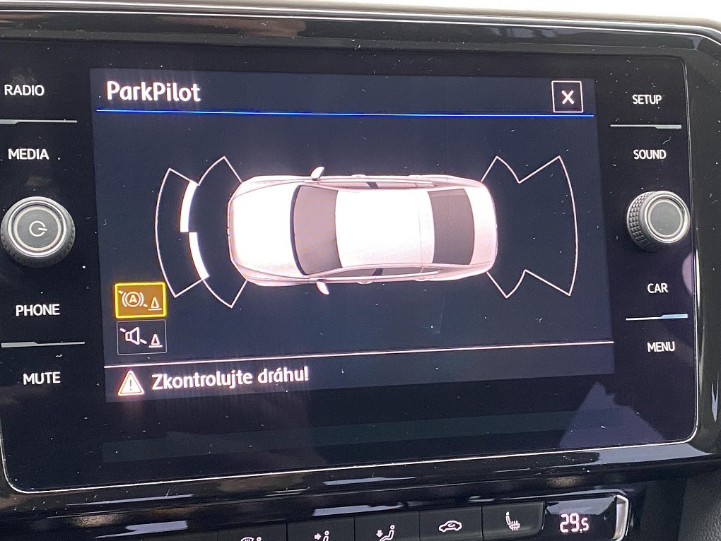 Volkswagen Passat 2.0TDi R-Line