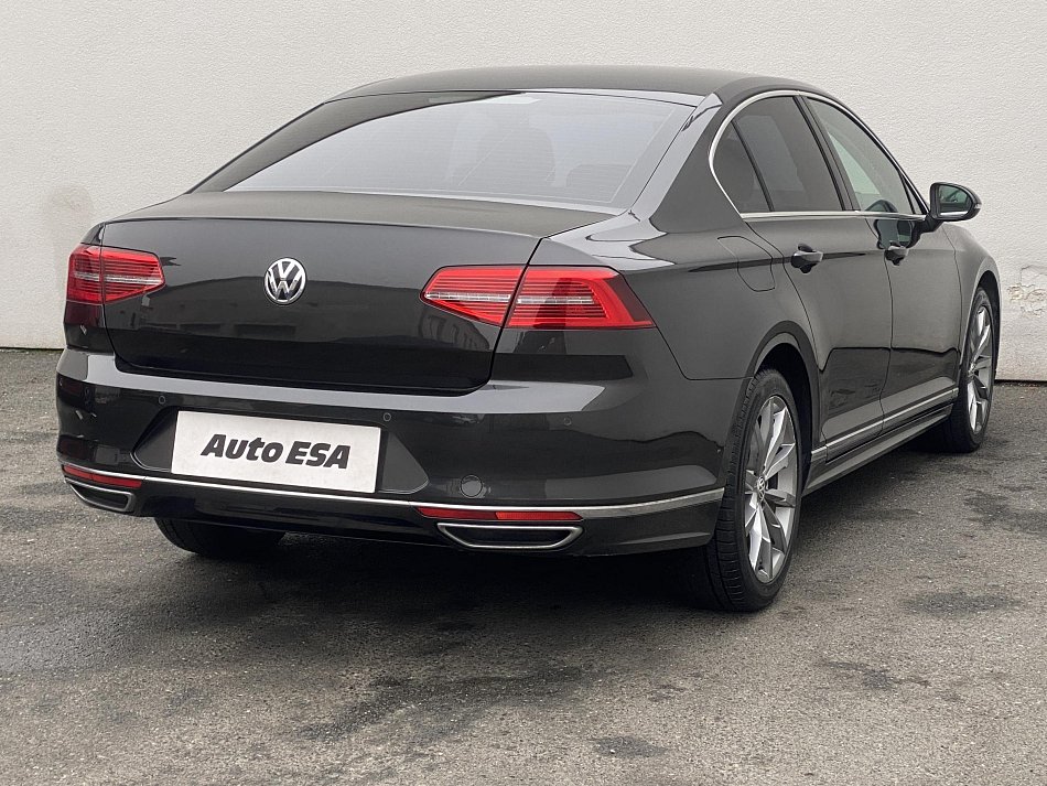 Volkswagen Passat 2.0 TDi R-Line