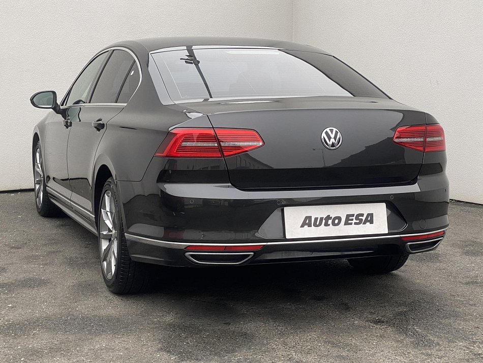 Volkswagen Passat 2.0 TDi R-Line