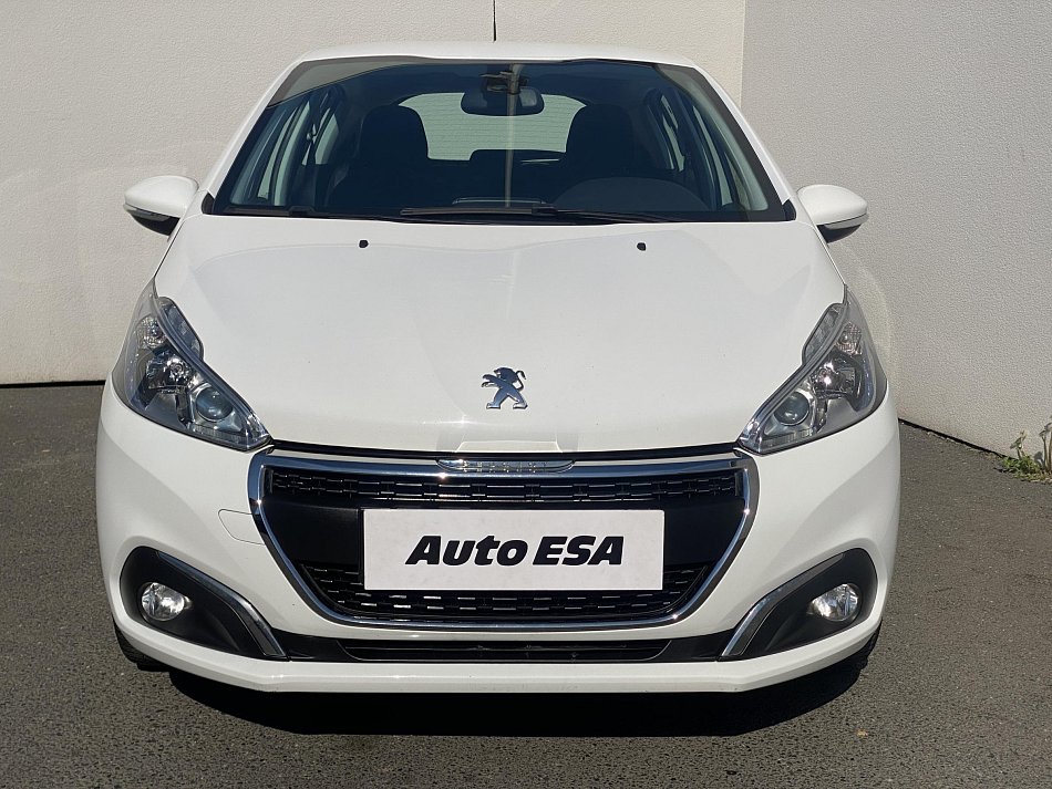 Peugeot 208 1.2 PT Signature