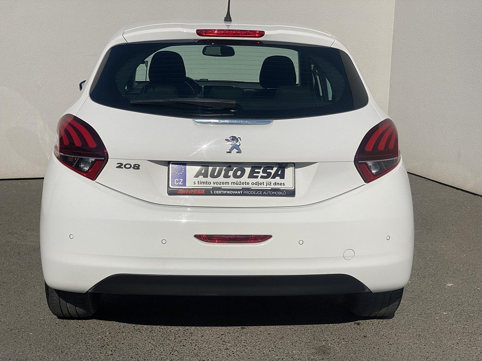 Peugeot 208 1.2 PT Signature