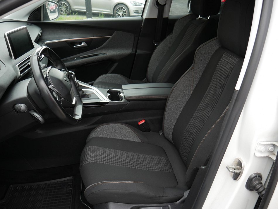 Peugeot 3008 1.6HDi Active