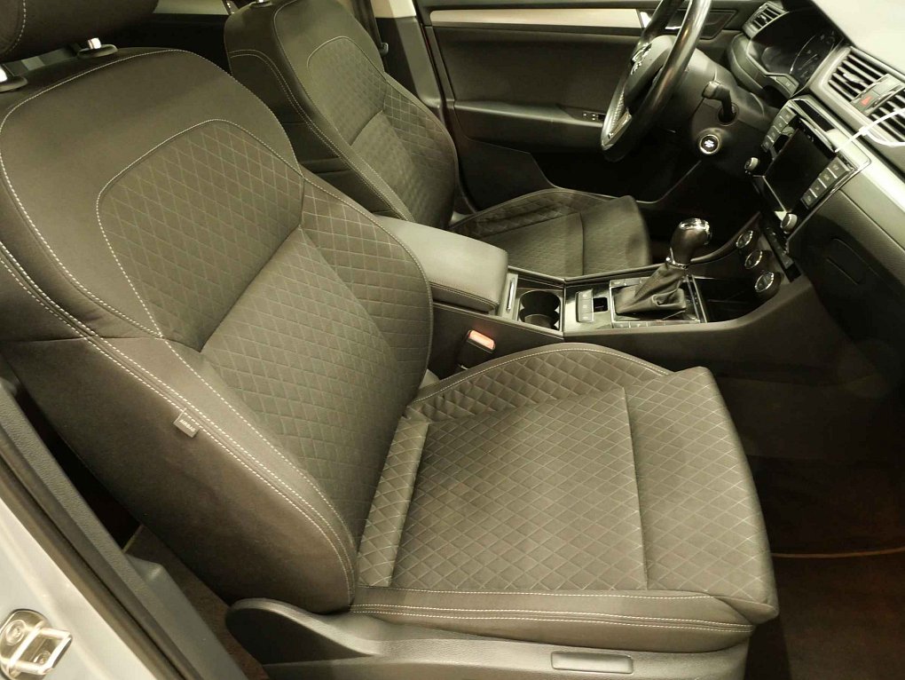Škoda Octavia III 2.0TDI Elegance