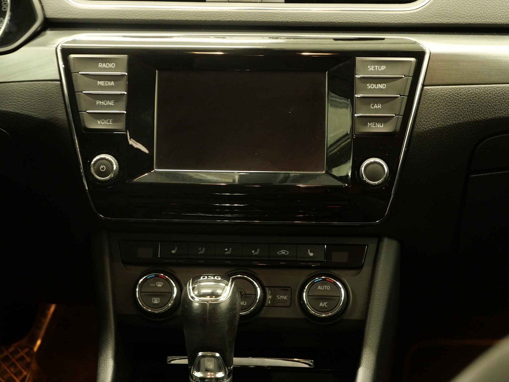 Škoda Octavia III 2.0TDI Elegance