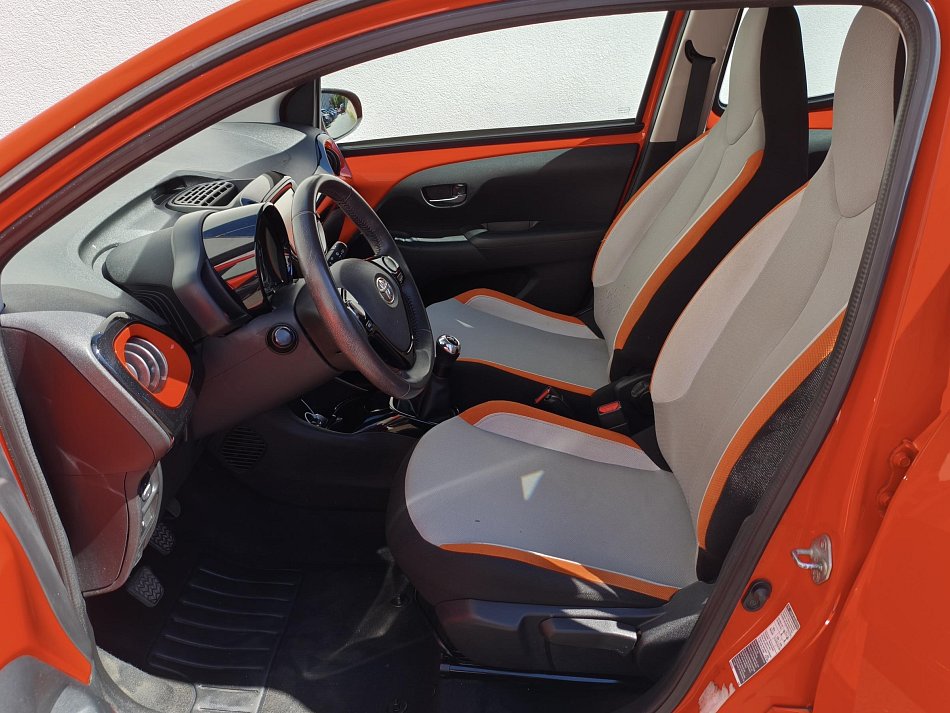 Toyota Aygo 1.0i X-play