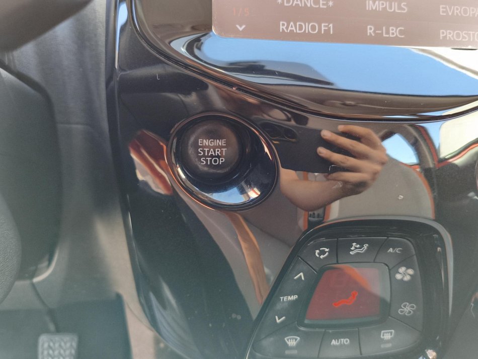 Toyota Aygo 1.0i X-play