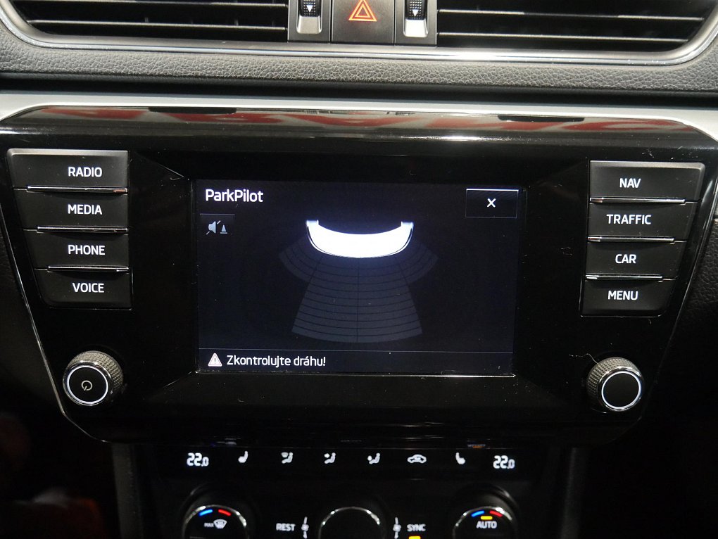 Škoda Superb III 1.4 TSI Ambition