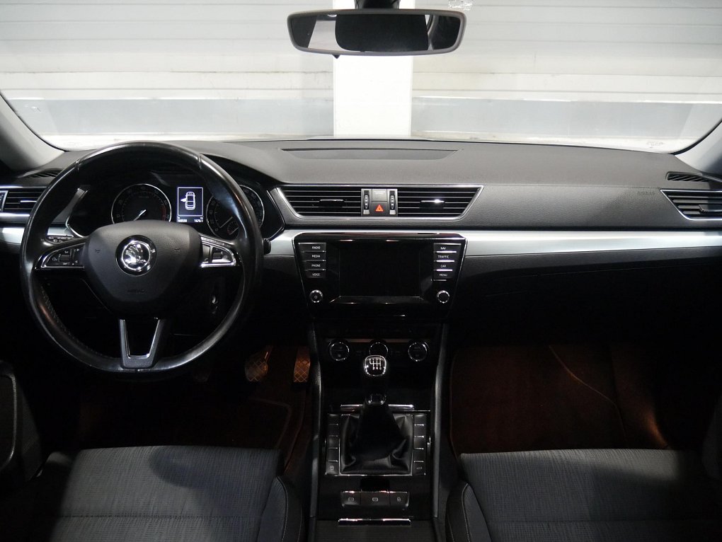 Škoda Superb III 1.4 TSI Ambition