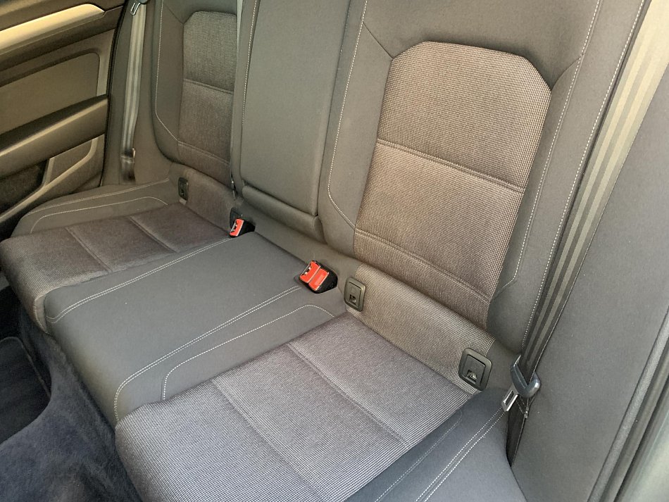 Volkswagen Passat 2.0TDi 