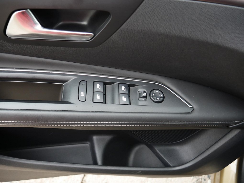 Peugeot 3008 1.6 HDi Allure