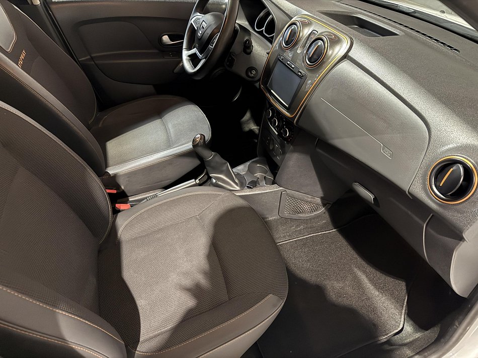 Dacia Logan 0.9 TCe  Stepway