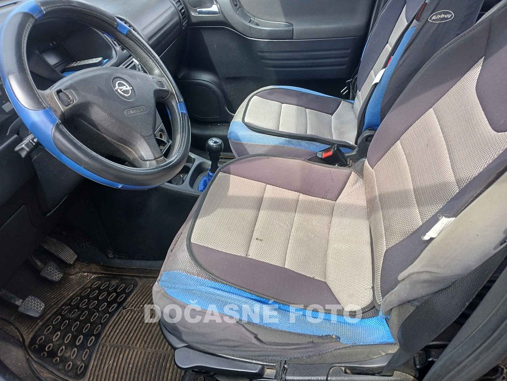 Opel Zafira 1.6 i 