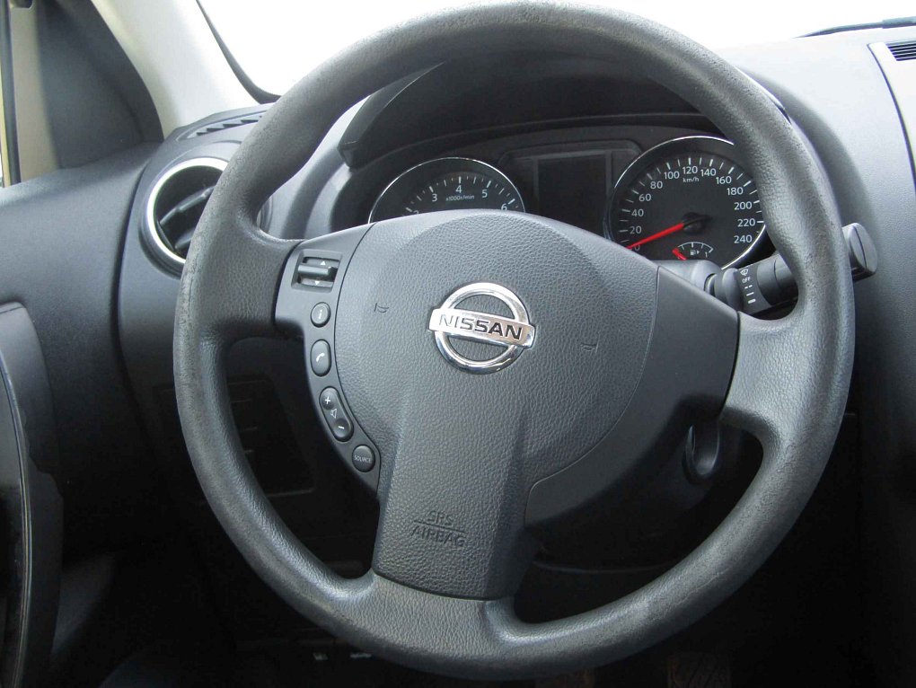 Nissan Qashqai 1.6i 