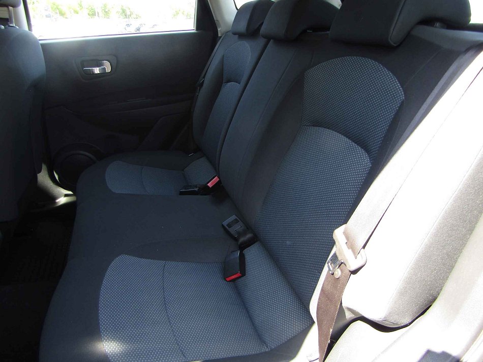 Nissan Qashqai 1.6i 