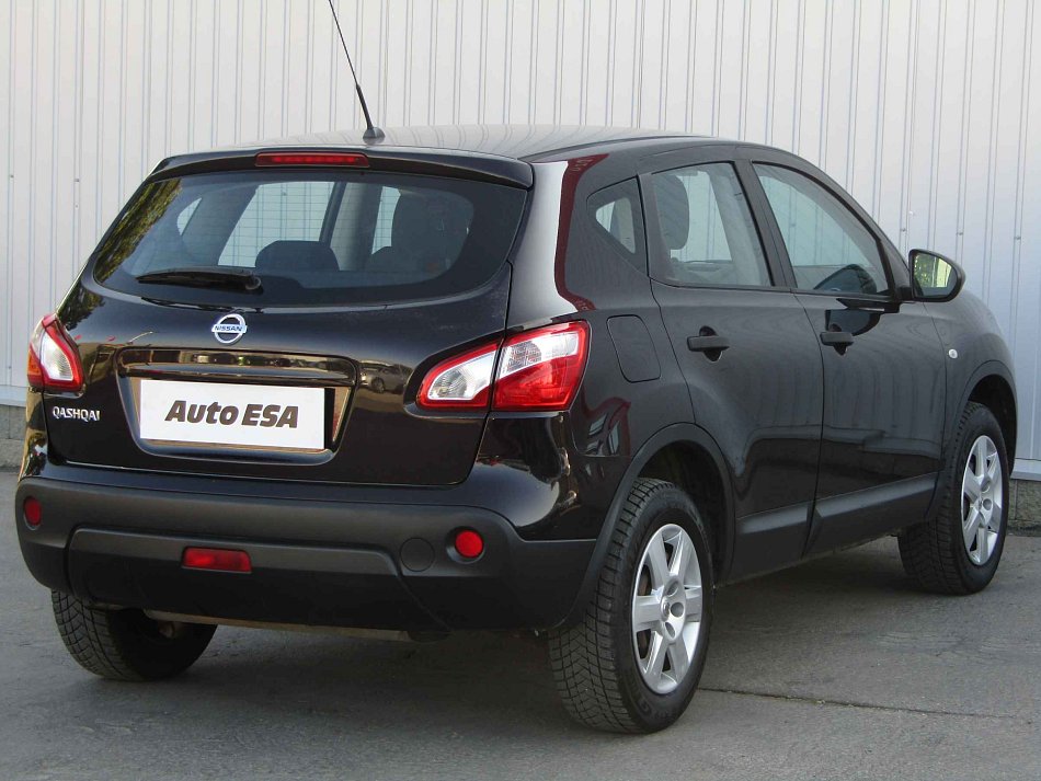 Nissan Qashqai 1.6i 