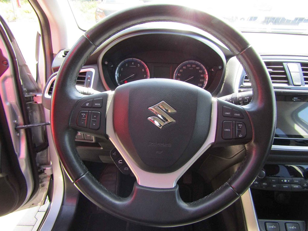 Suzuki S-Cross 1.0 BJet Premium 4x4