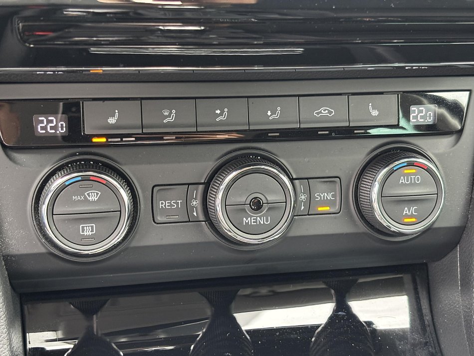 Škoda Superb III 2.0 TDi Style