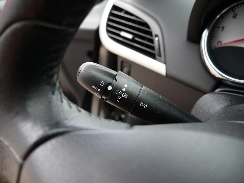 Peugeot 207 1.6 VTi 