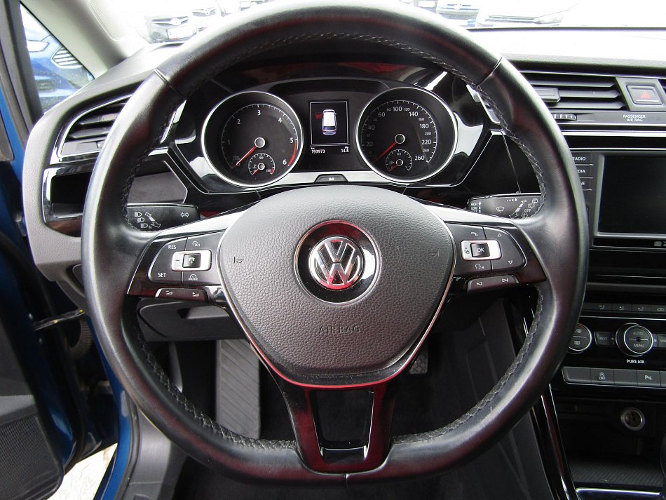 Volkswagen Touran 2.0 TDi Highline 7míst