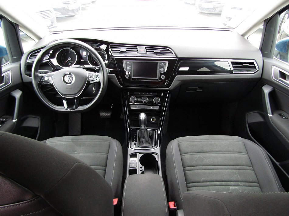 Volkswagen Touran 2.0 TDi Highline 7míst