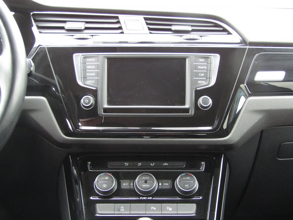 Volkswagen Touran 2.0 TDi Highline 7míst