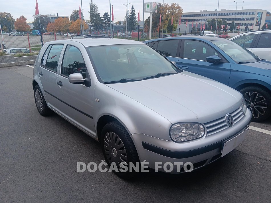 Volkswagen Golf 1.4 16V 