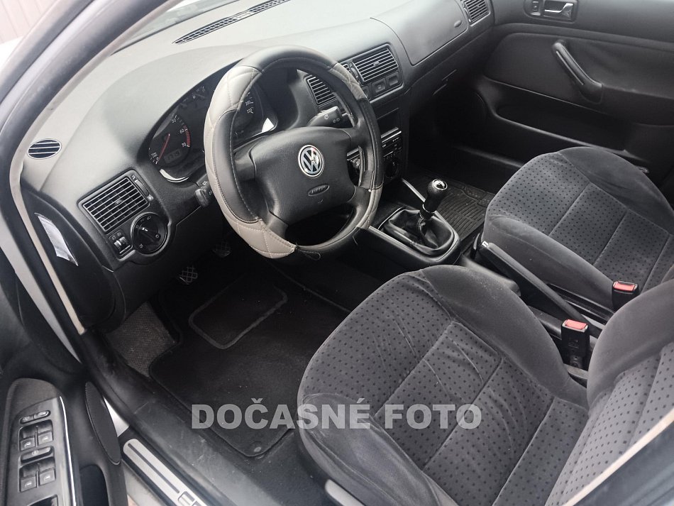 Volkswagen Golf 1.4 16V 