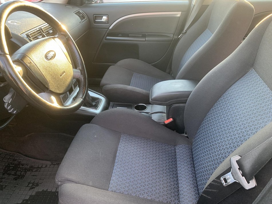 Ford Mondeo 2.0i 