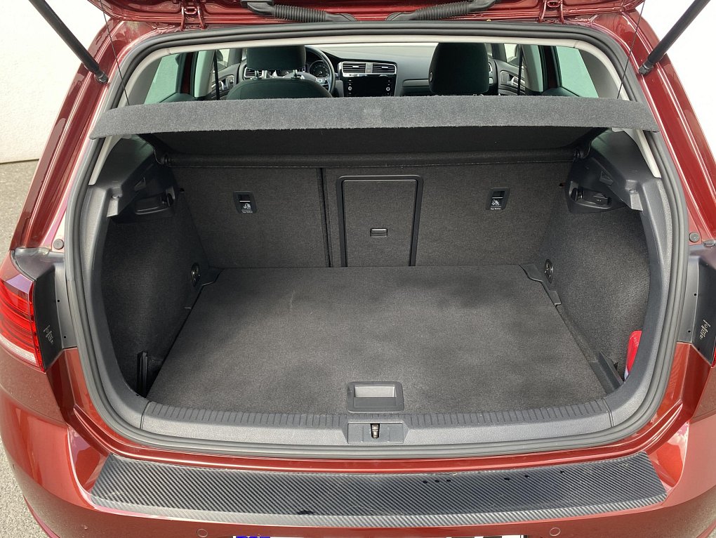 Volkswagen Golf 1.5 TSi IQ Drive