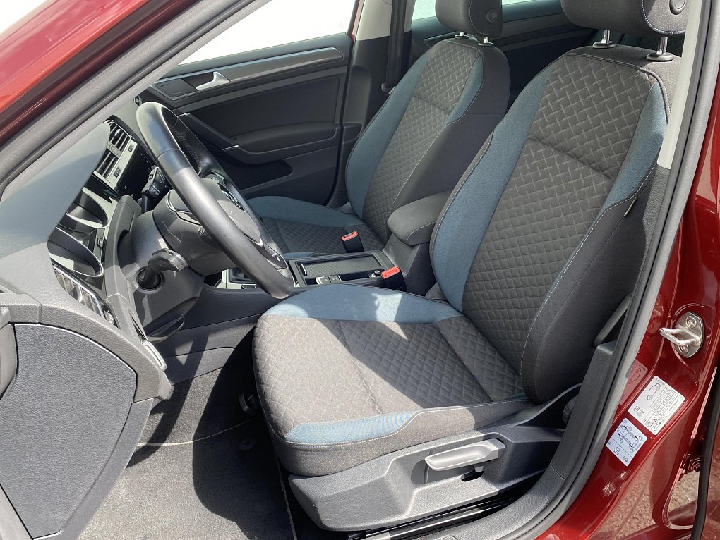 Volkswagen Golf 1.5 TSi IQ Drive