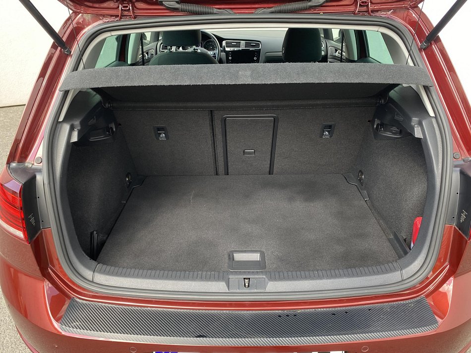 Volkswagen Golf 1.5 TSi IQ Drive