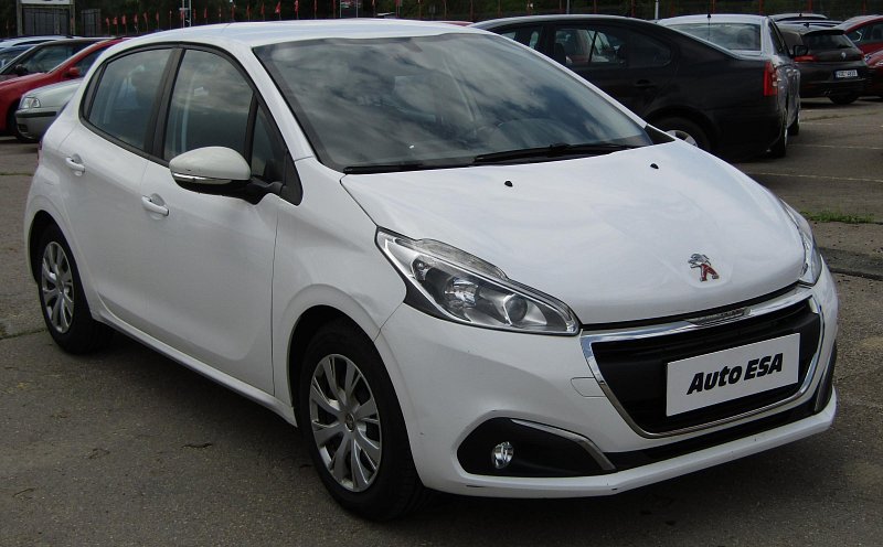 Peugeot 208 1.2i 