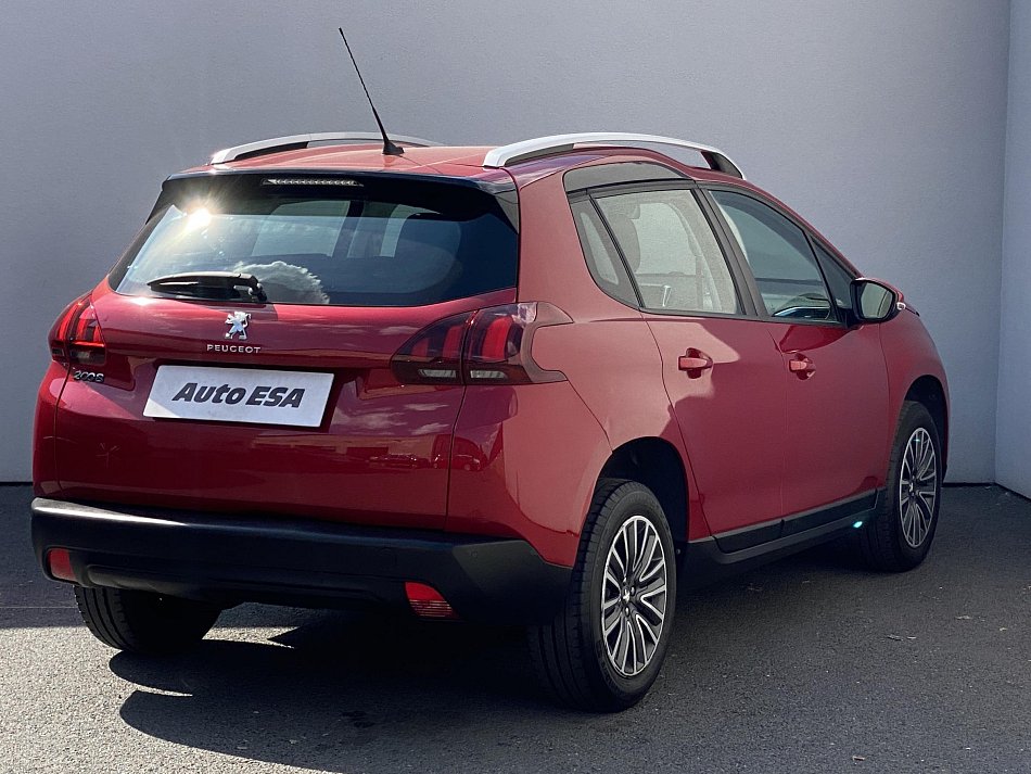 Peugeot 2008 1.2PT 