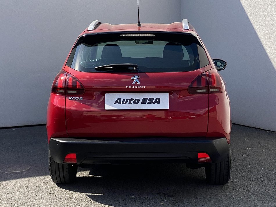 Peugeot 2008 1.2PT 