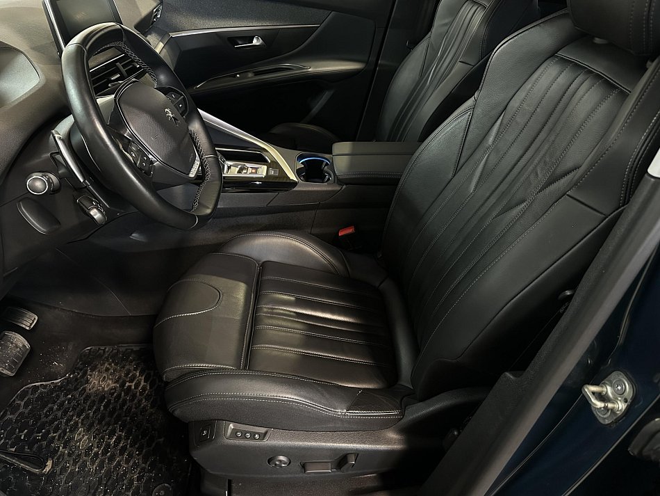 Peugeot 5008 1.5 HDi  7míst