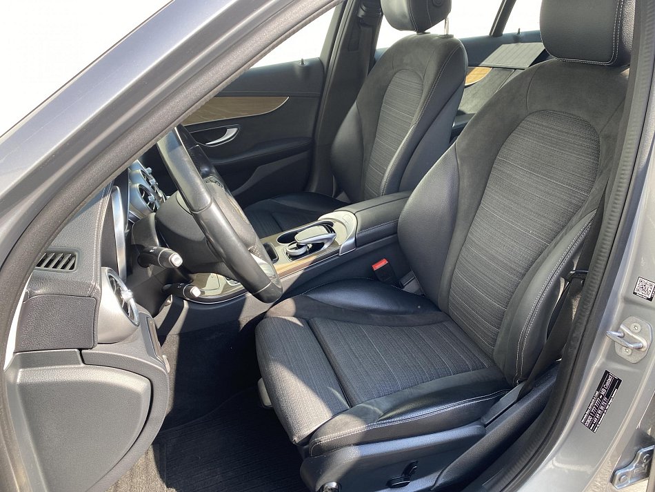 Mercedes-Benz Třída C 1.6 Exclusive C180