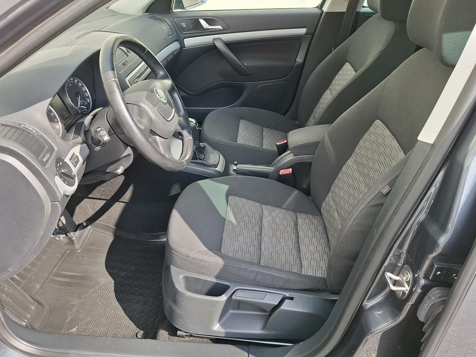 Škoda Octavia II 1.6 TDi Ambiente