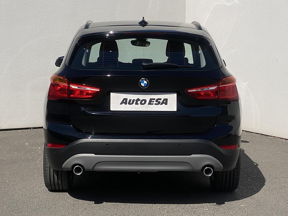 BMW X1 2.0 D  sDrive18d