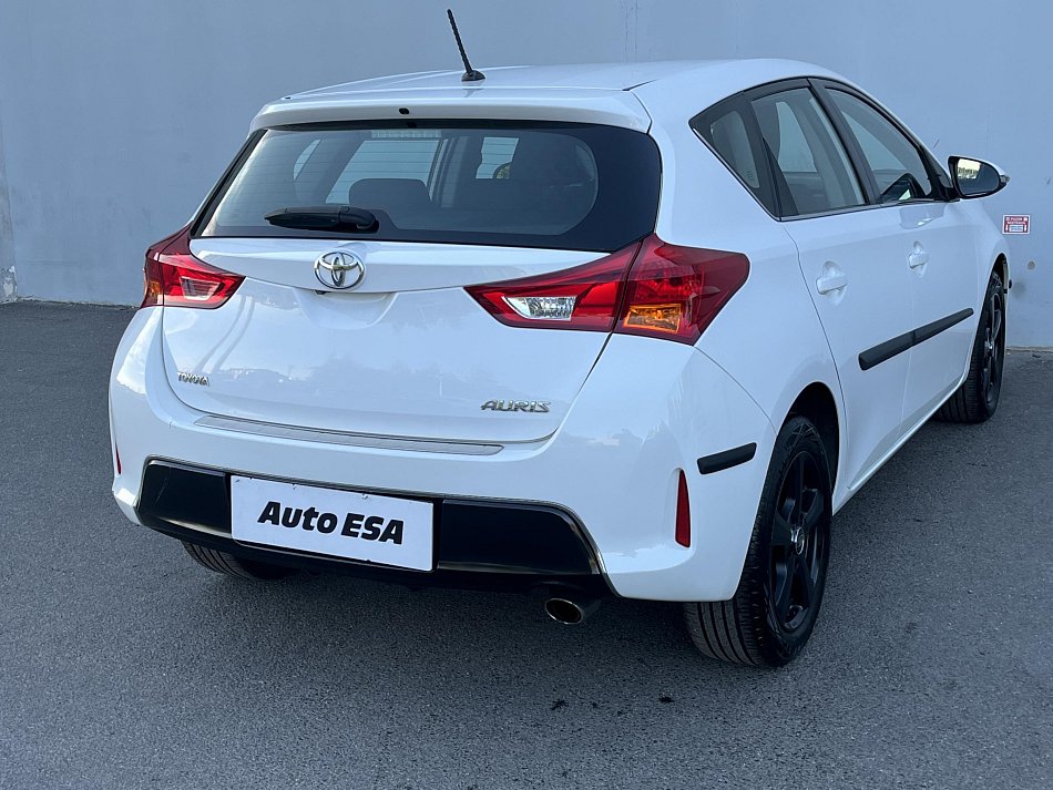 Toyota Auris 1.6 VVTi 