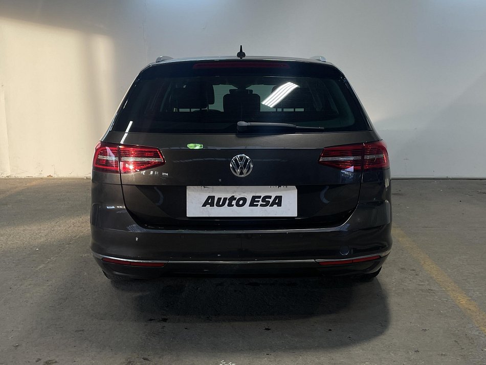 Volkswagen Passat 2.0 TDi Highline
