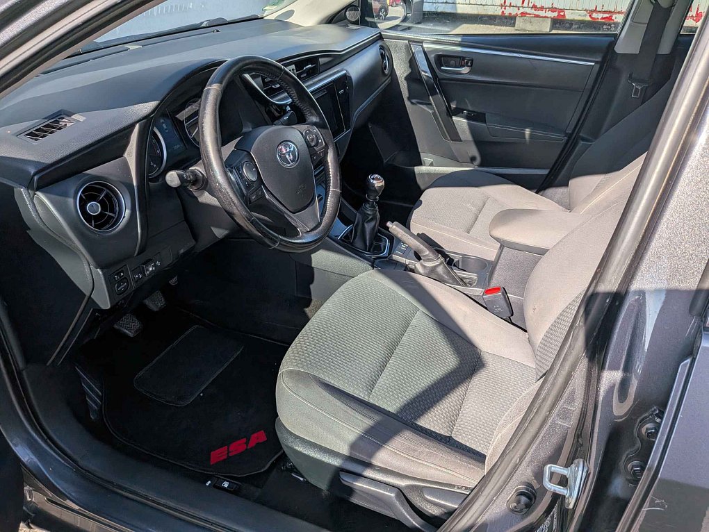 Toyota Corolla 1.6VVT-i 