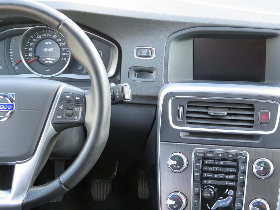 Volvo V60 2.0 D3 Momentum