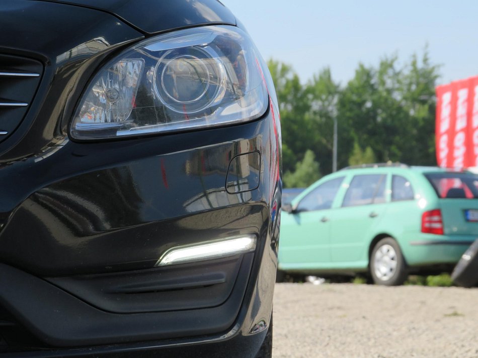 Volvo V60 2.0 D3 Momentum