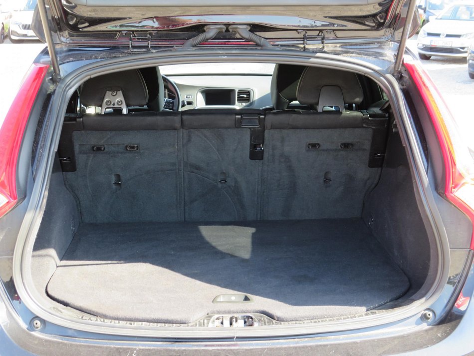 Volvo V60 2.0 D3 Momentum