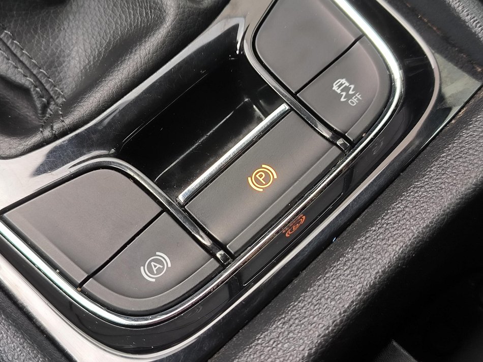 Škoda Karoq 2.0 TDi Ambition 4x4